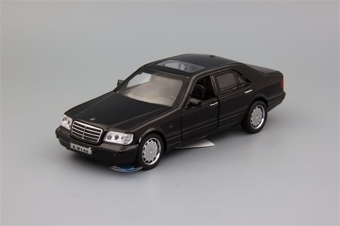 Машинка металлическая Mercedes-benz SW140 Black 5213